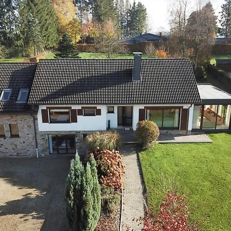 Le Heron 28pers, Malmedy- Cinema, Balneo, Sauna, Jardin * Malmedy