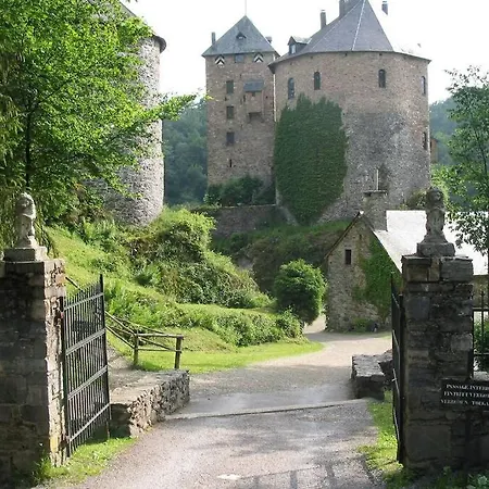 Le Héron 28pers, Malmedy- Cinéma, Balnéo, Sauna, Jardin