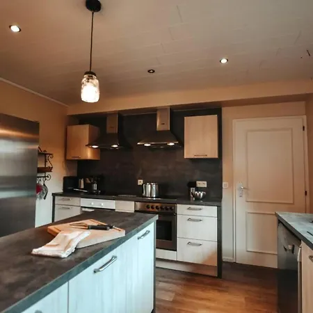 Le Heron 28pers, Malmedy- Cinema, Balneo, Sauna, Jardin *