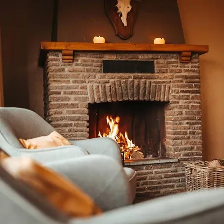 Le Heron 28pers, Malmedy- Cinema, Balneo, Sauna, Jardin בקתה