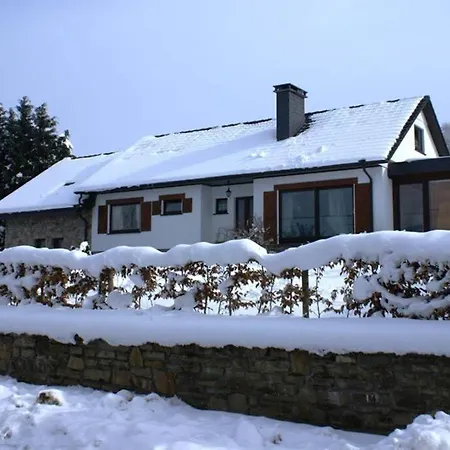 木屋 Le Heron 28pers, Malmedy- Cinema, Balneo, Sauna, Jardin *