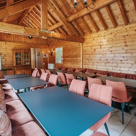 Le Heron 28pers, Malmedy- Cinema, Balneo, Sauna, Jardin 木屋