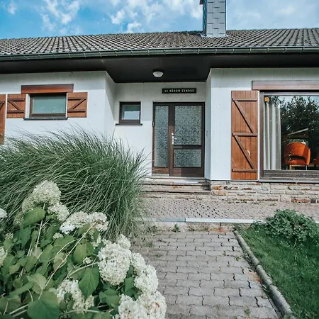 Le Heron 28pers, Malmedy- Cinema, Balneo, Sauna, Jardin 木屋 马尔梅迪