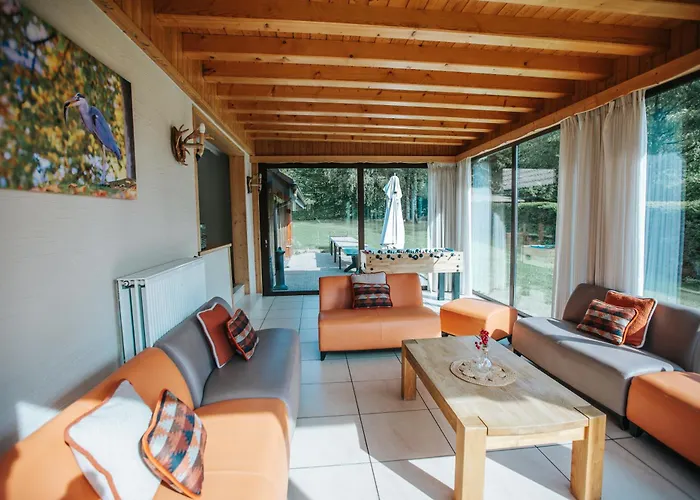 Le Heron 28pers, Malmedy- Cinema, Balneo, Sauna, Jardin 木屋