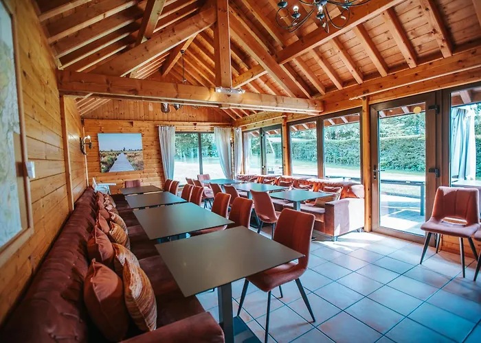 木屋 Le Heron 28pers, Malmedy- Cinema, Balneo, Sauna, Jardin *