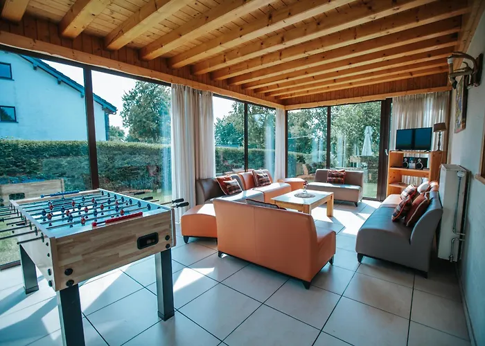 木屋 Le Heron 28pers, Malmedy- Cinema, Balneo, Sauna, Jardin 马尔梅迪