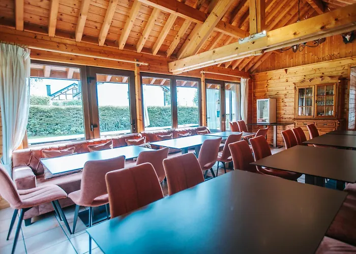 Le Heron 28pers, Malmedy- Cinema, Balneo, Sauna, Jardin