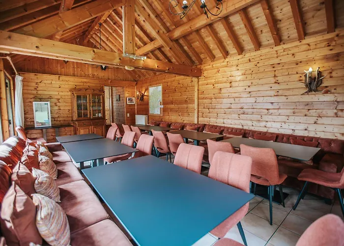 Le Heron 28pers, Malmedy- Cinema, Balneo, Sauna, Jardin 木屋